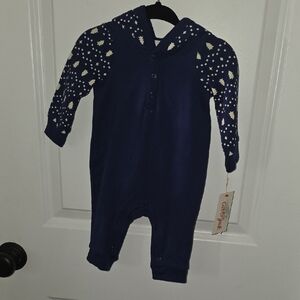 NwT CAT & JACK Bodysuit 0-3 Month
